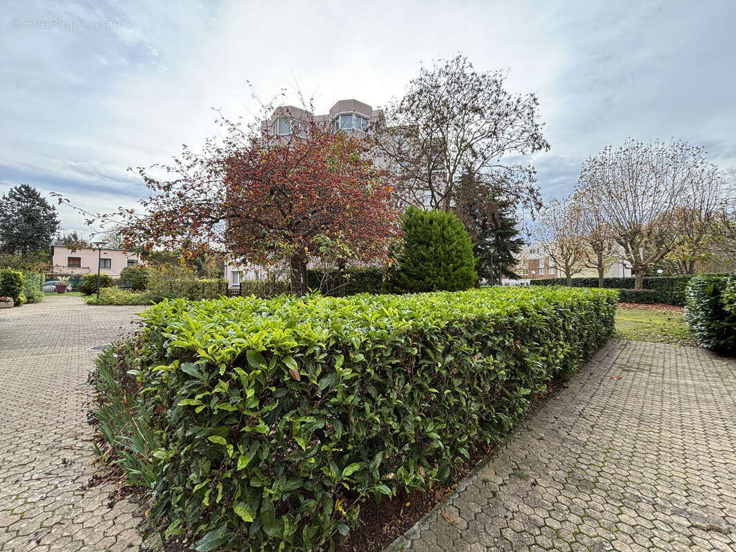 Appartement à SARTROUVILLE