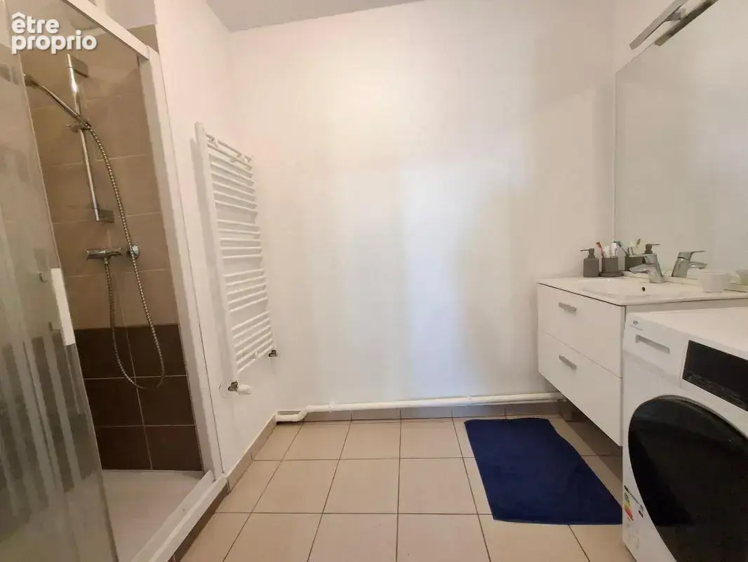 A Vendre St Fons centre T2 48 m² + garage - photo 8