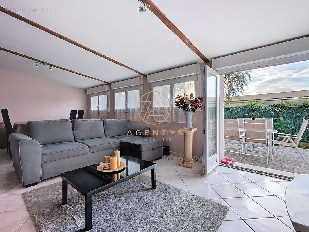 Maison 105 m² à Creteil  - photo 2