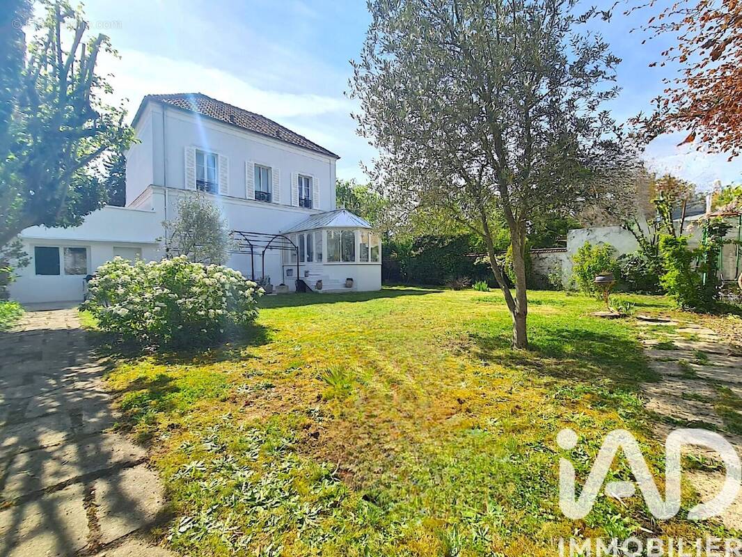 Photo 1 - Maison à GAGNY