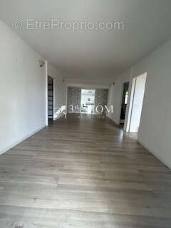 Maison PP indépendante 3 ch. garage, terrasse,terrain 586m2 - photo 9