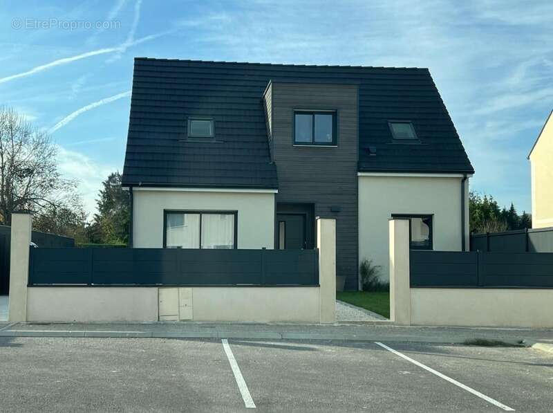 Terrain à BREUIL-LE-VERT