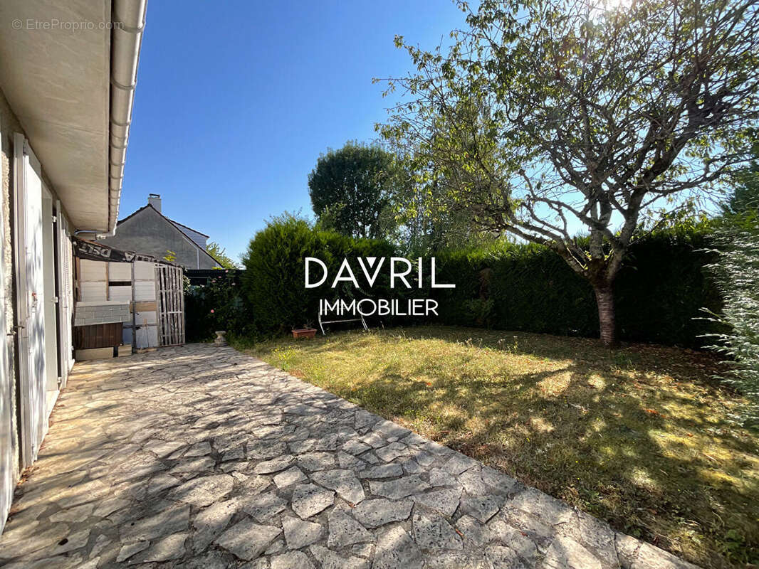 Exclusivité * belle affaire - secteur très agréable * beau jardin * - photo 9