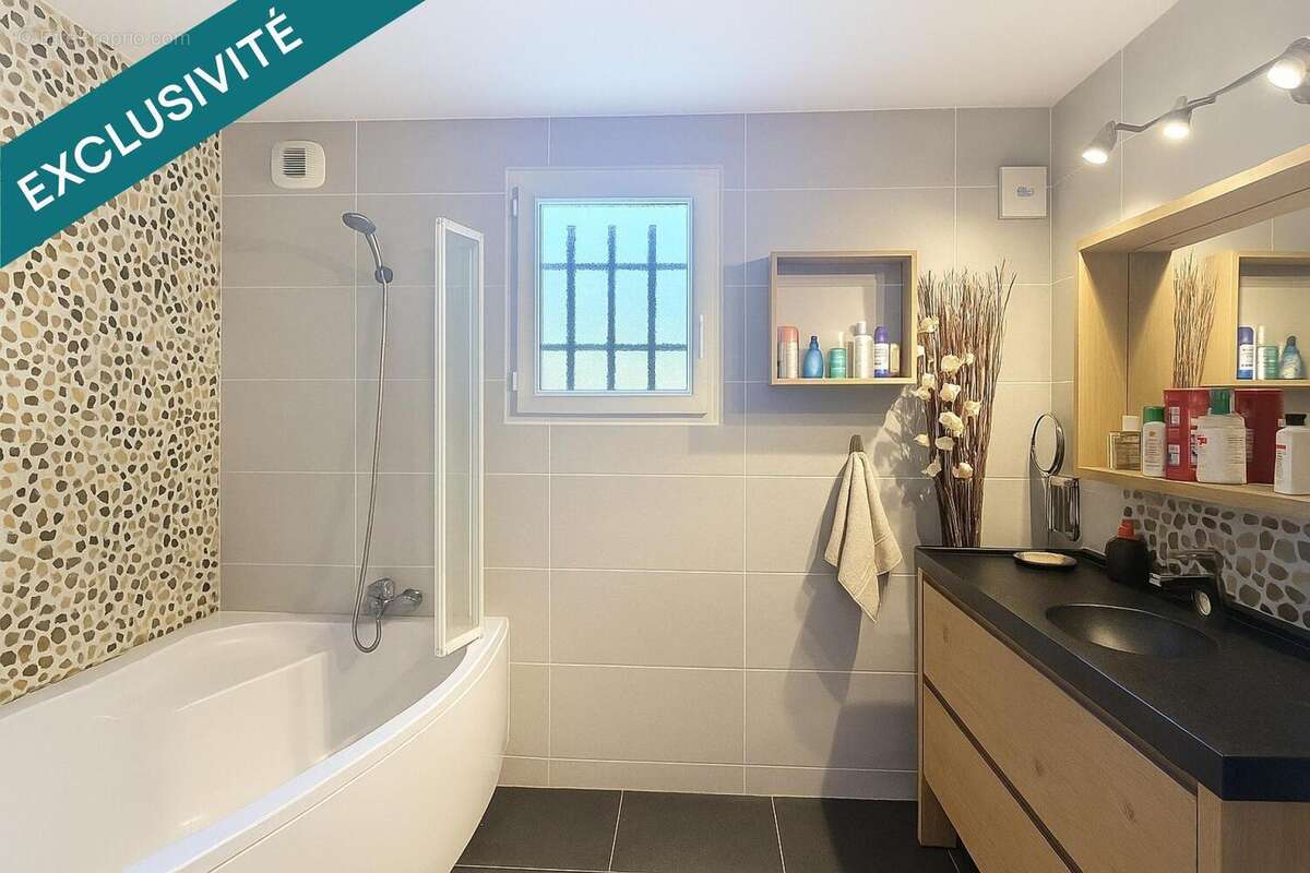 Photo 9 - Maison à SIX-FOURS-LES-PLAGES