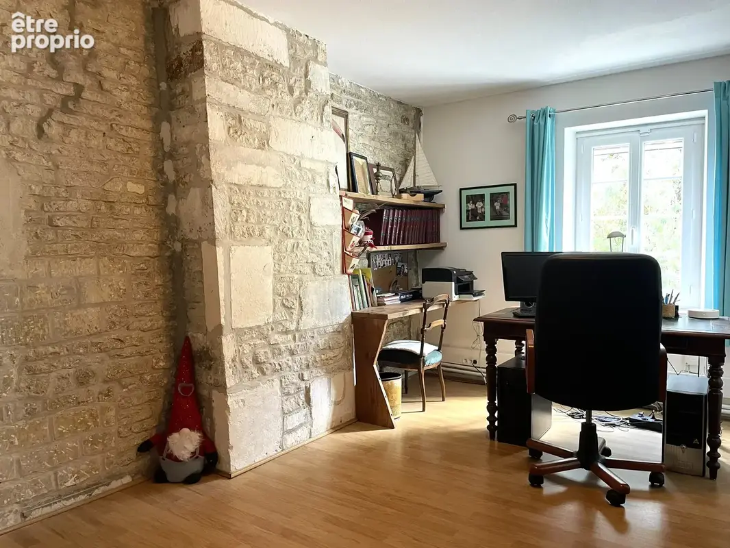Belle maison charentaise de caractère de 3/4 chambres avec nombreuses dépendances - photo 8