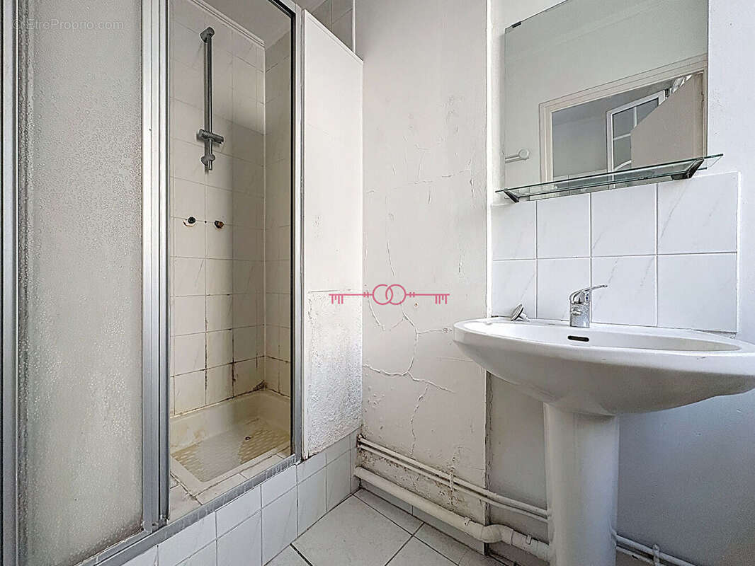 A vendre - exclusivite - appartement type 2 hyper centre - photo 5