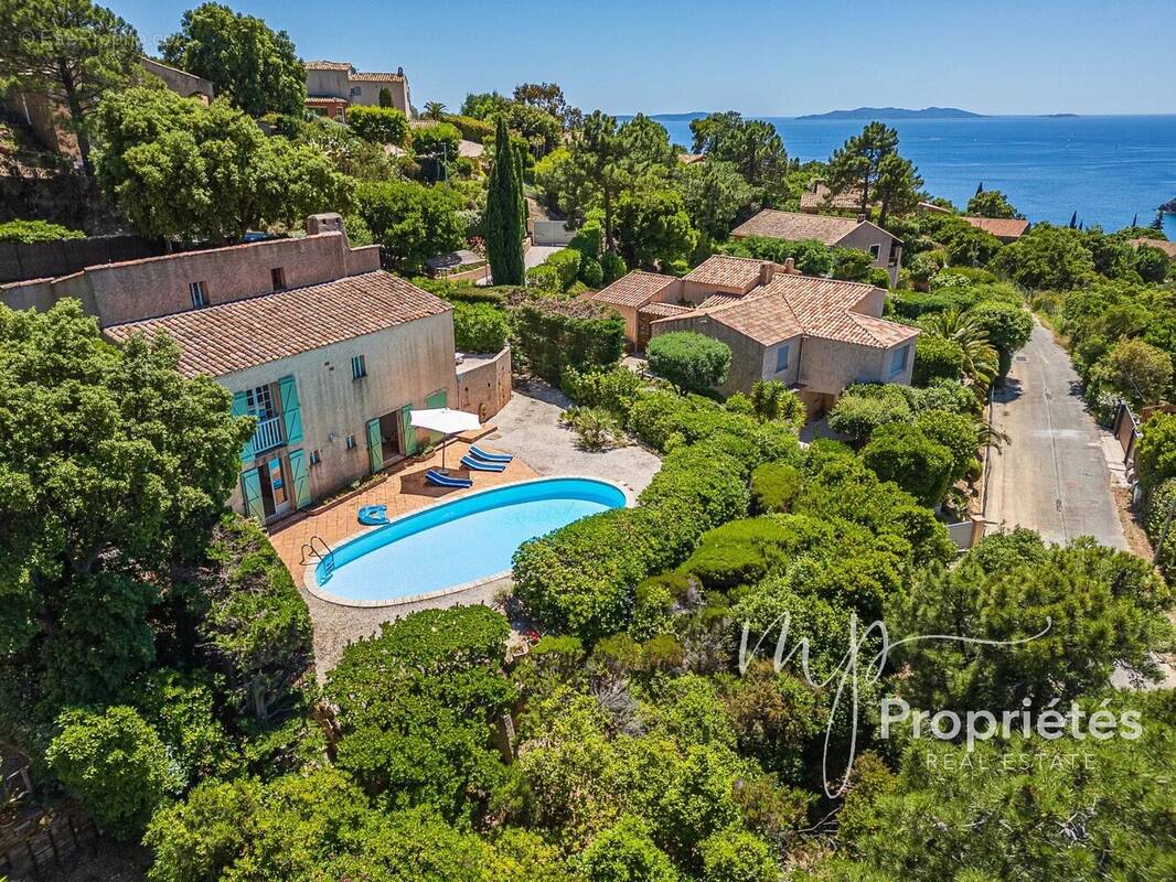 Maison à RAYOL-CANADEL-SUR-MER