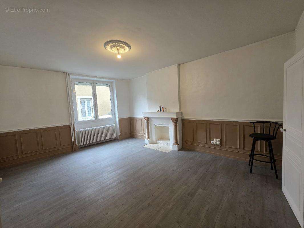 Maison à SAINT-GAULTIER