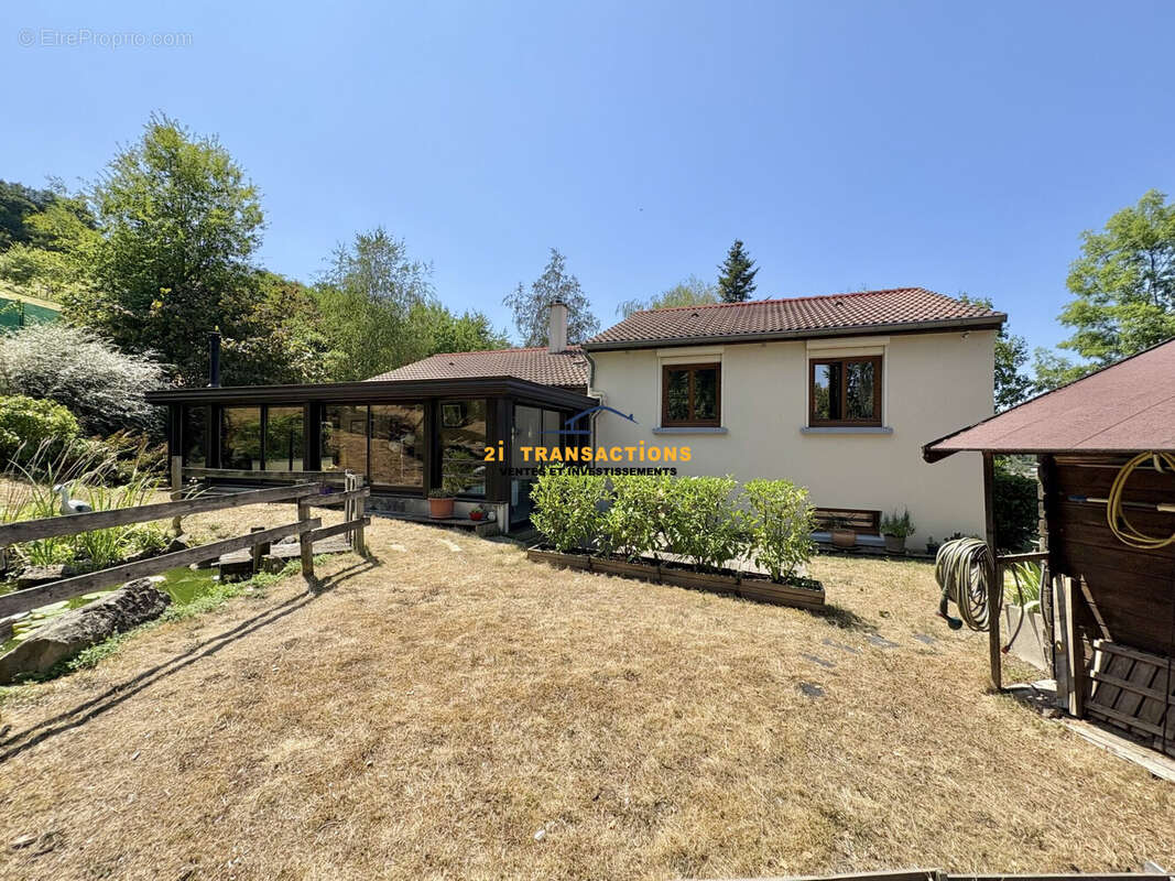 Maison 120 m² à Saint-Priest-En-Jarez  - photo 6