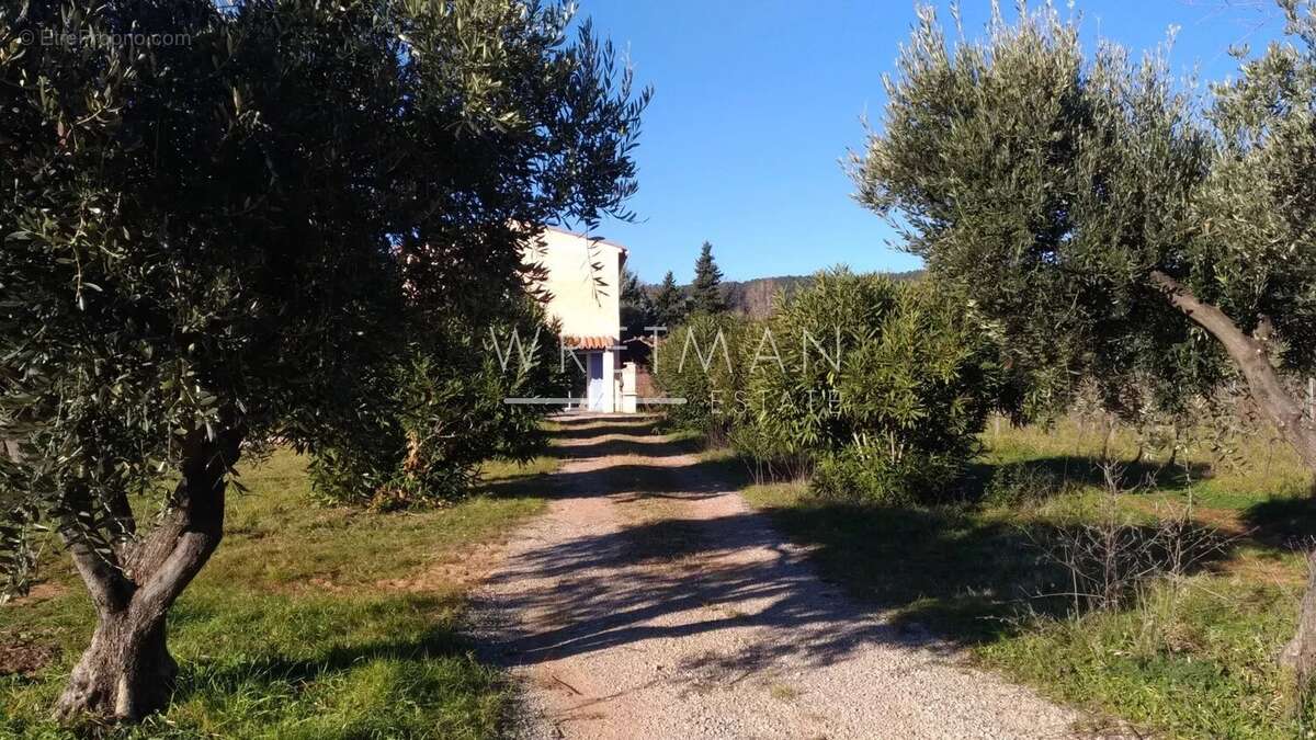 Maison à LA MOTTE