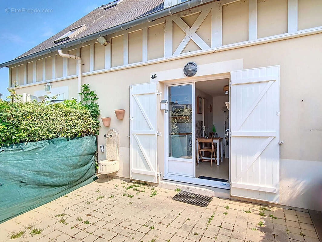 Maison à DIVES-SUR-MER