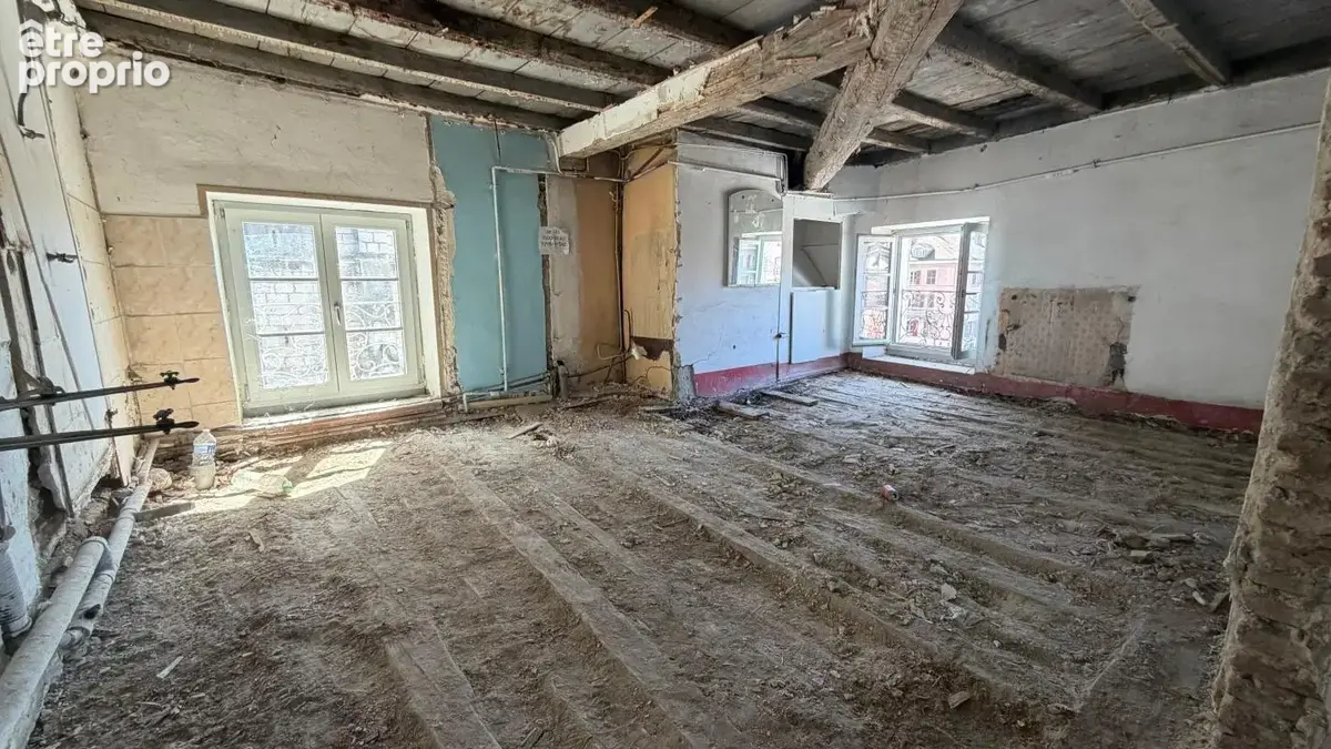 Appartement à vendre - voiron hyper-centre - plateau à aménager avec combles - photo 7