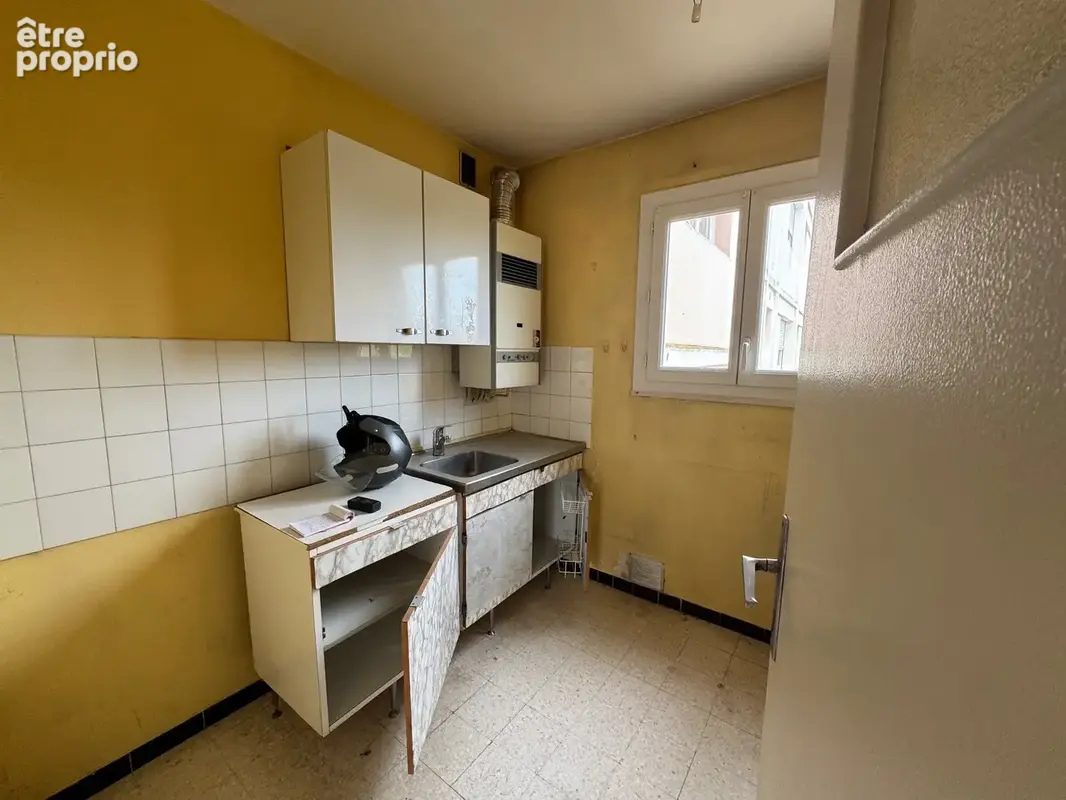 Aix en Provence, EXCLU 'TOUR D'AYGOSI', Appartement T2 de 37m2, ascenseur + balcon + parking privatif - photo 3