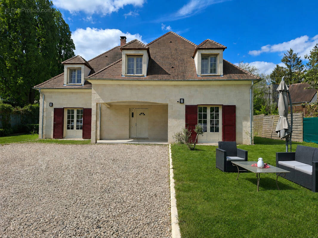 Maison à ESCHES
