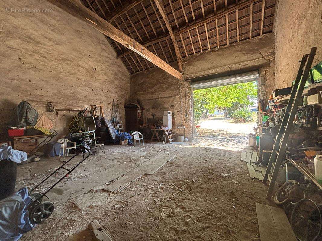 Grange de 74 m2 avec terrain -Coeur de village - photo 3
