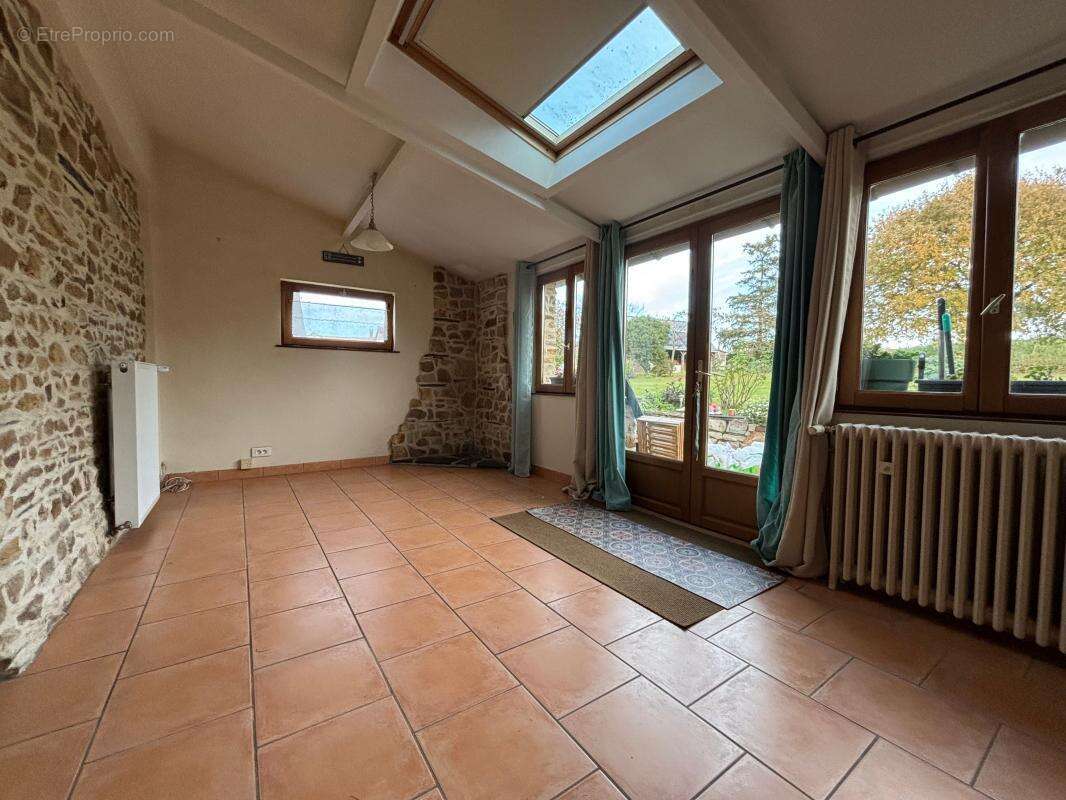 Maison à SAINT-AUBIN-DES-CHATEAUX