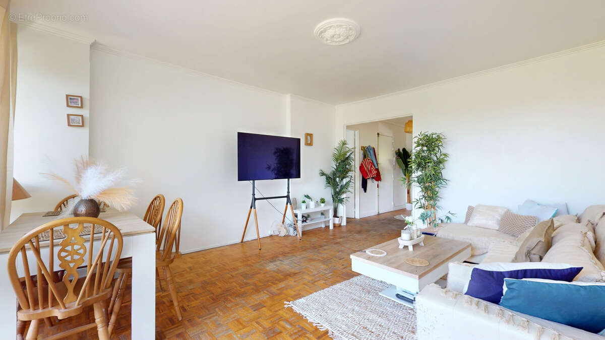 Appartement à LA FRETTE-SUR-SEINE