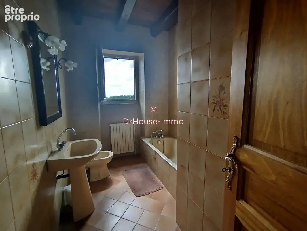 Maison 6 pièces 130 m² à vendre à Beauregard-De-Terrasson (24120) - photo 25