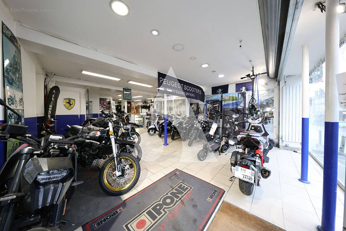 Commerce à CORBEIL-ESSONNES