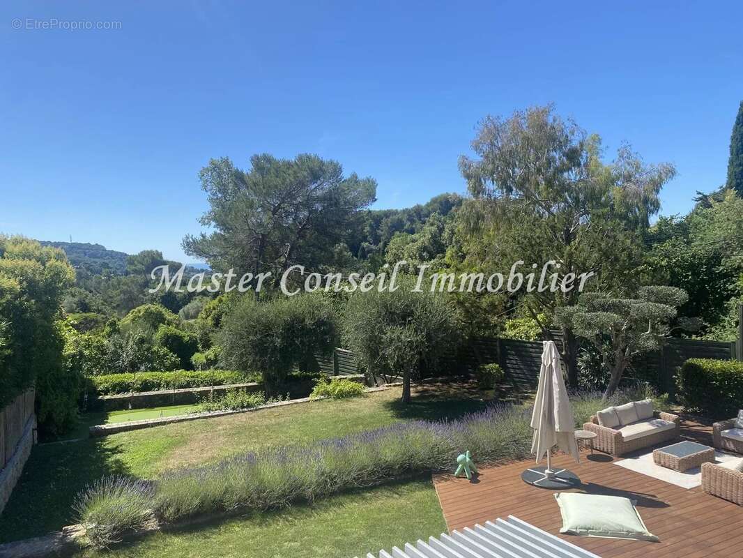 Maison à MOUGINS