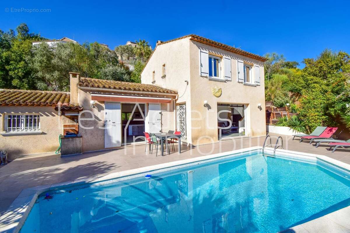 Maison à LES ADRETS-DE-L'ESTEREL