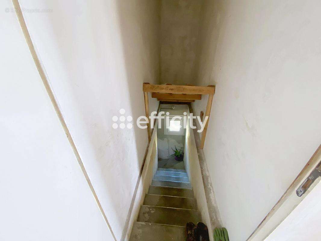 Maison à SAINT-MAURICE-SUR-FESSARD