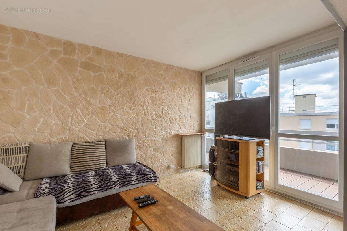 Appartement à LYON-8E