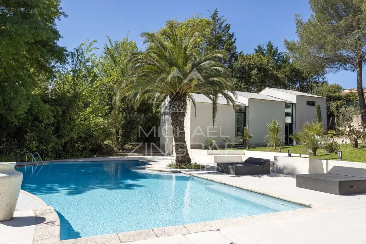 Maison à VALBONNE
