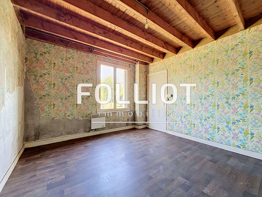 A VENDRE, Maison 4 pièces à vendre à Saint Laurent de Cuves - photo 4