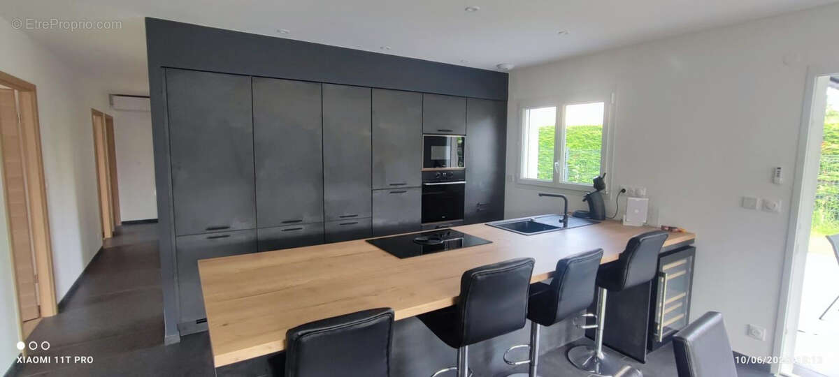 Maison à MONTREVEL-EN-BRESSE