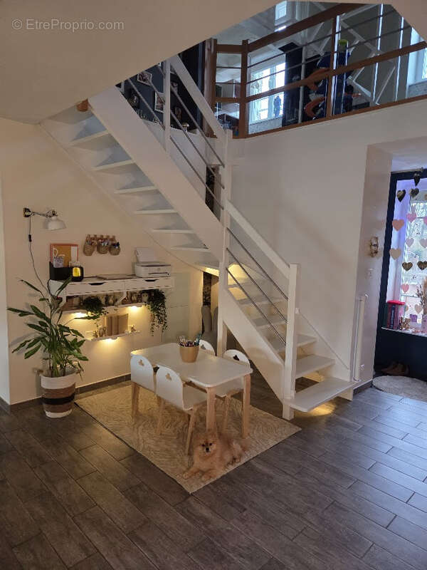 Maison 220 m² à Vichy  - photo 2