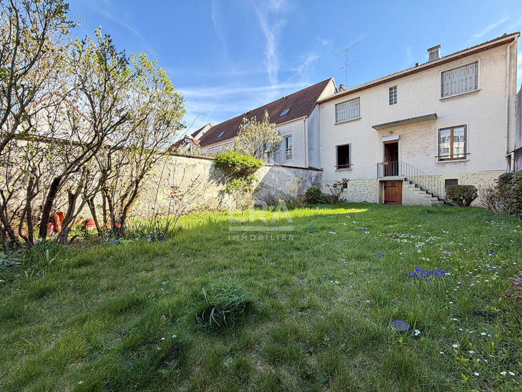 Maison à MONTREUIL