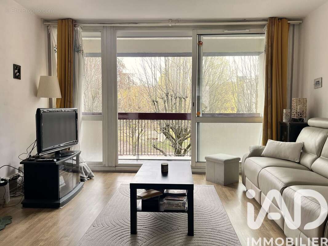 Photo 2 - Appartement à SAINT-DENIS