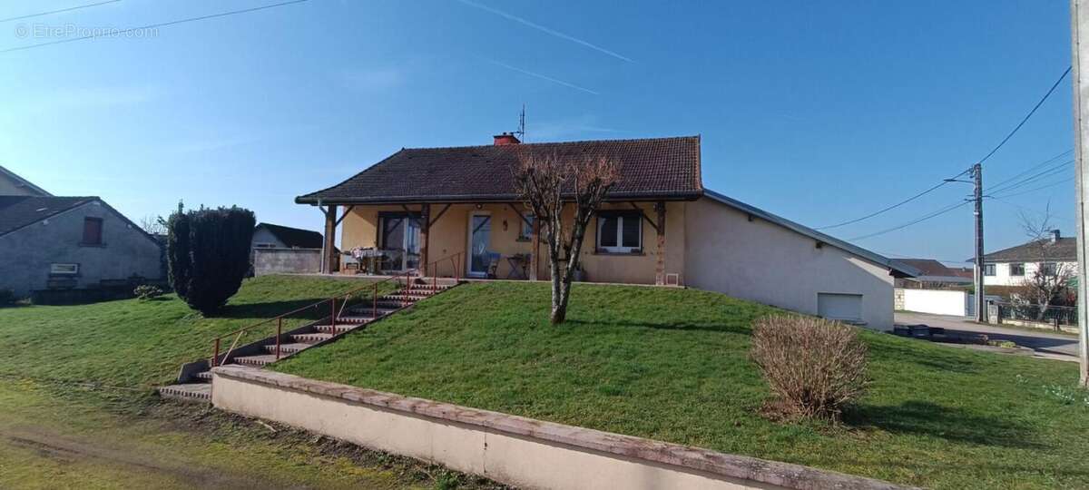 Maison à FROIDECONCHE