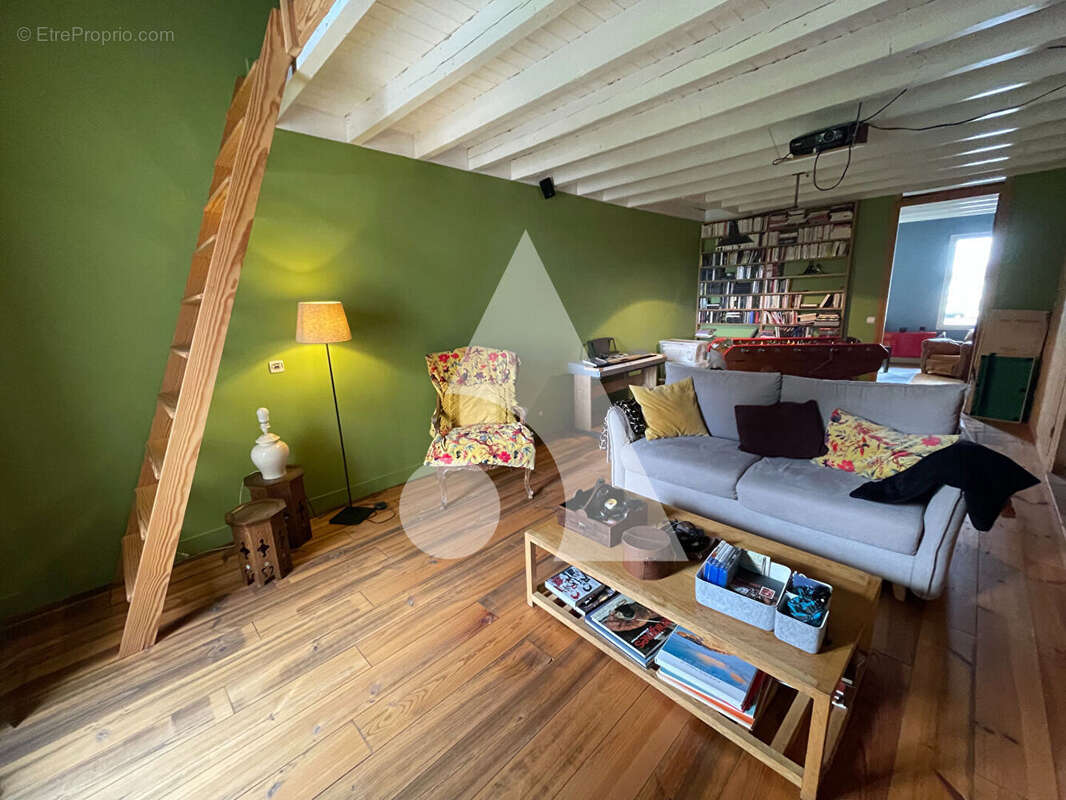 Maison à SAINT-ANDRE-DE-CUBZAC