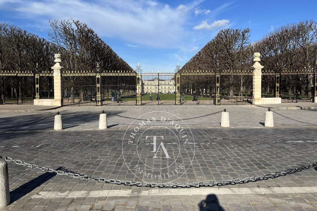 Parking à PARIS-6E