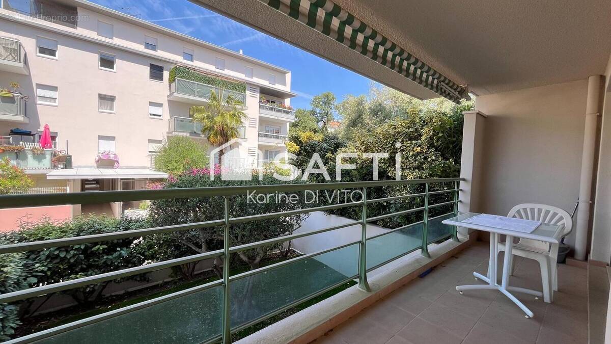 Photo 1 - Appartement à SAINT-RAPHAEL