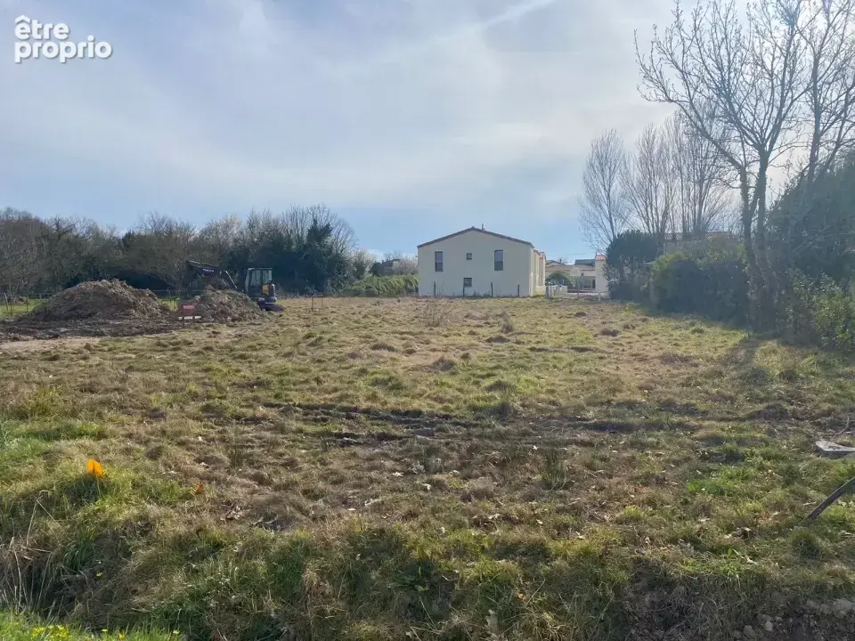 Terrain à LE POUT