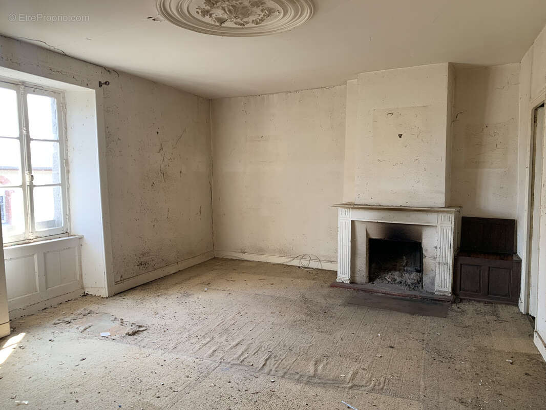 Maison à SAINT-JEAN-LE-THOMAS