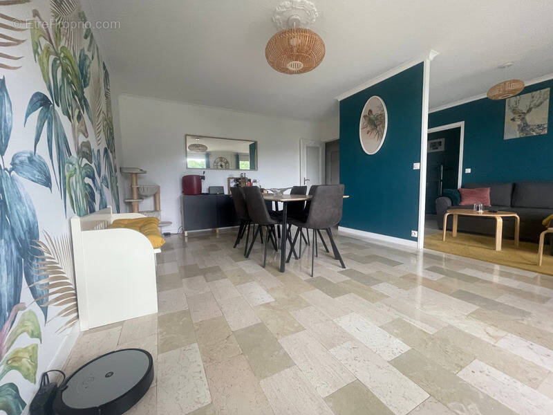 Appartement à SAINT-ETIENNE