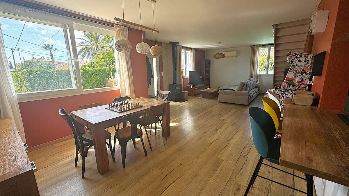 Maison à FRONTIGNAN