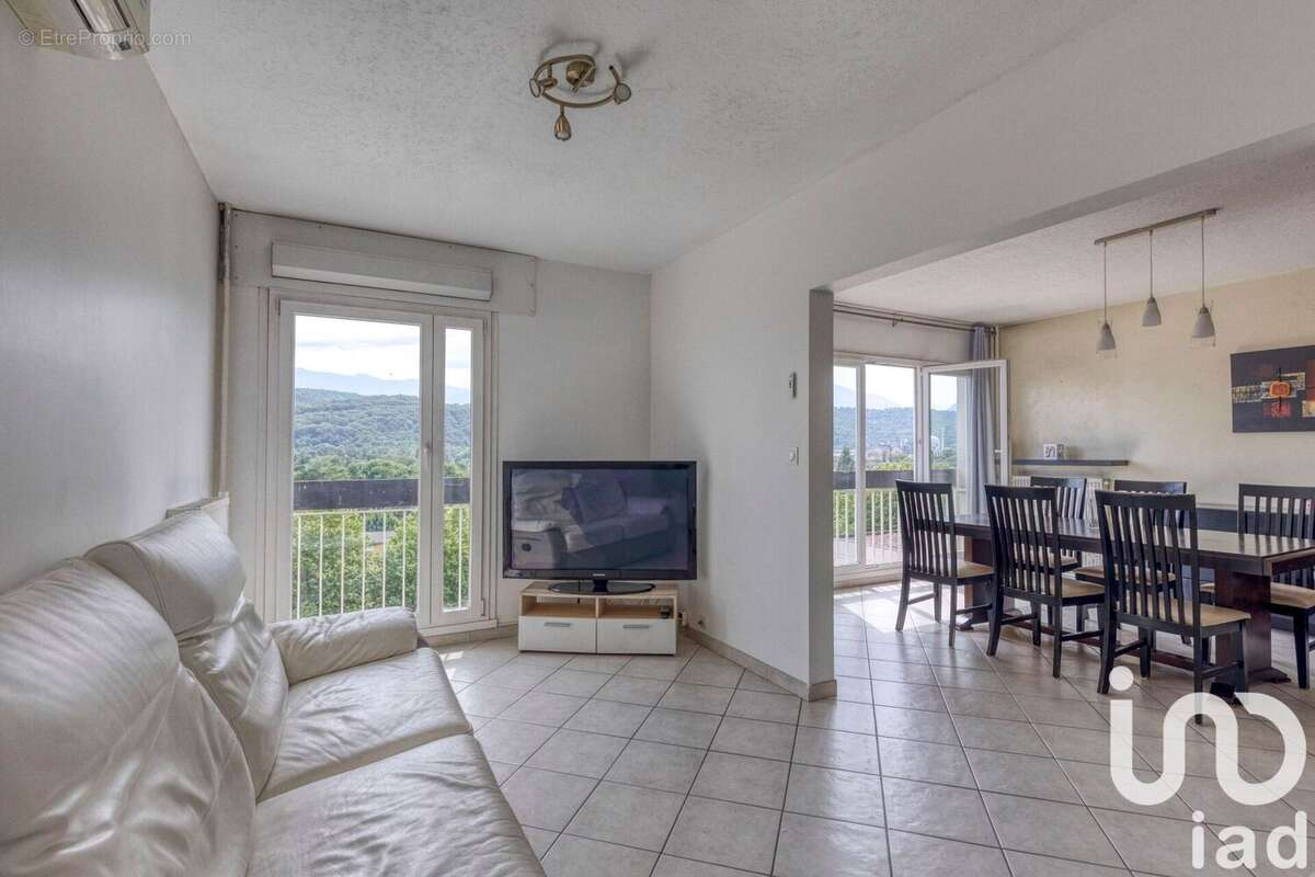 Photo 2 - Appartement à LE PONT-DE-CLAIX