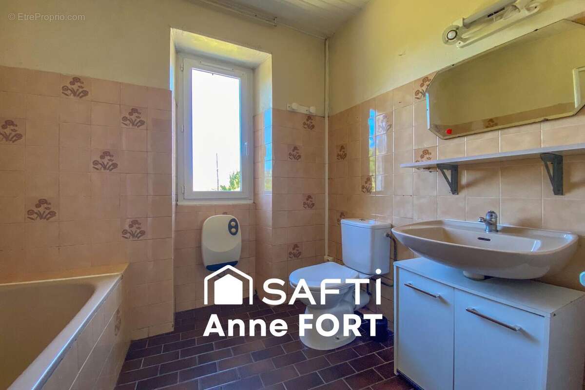 Maison 98 m² à Laroque-Timbaut  - photo 7