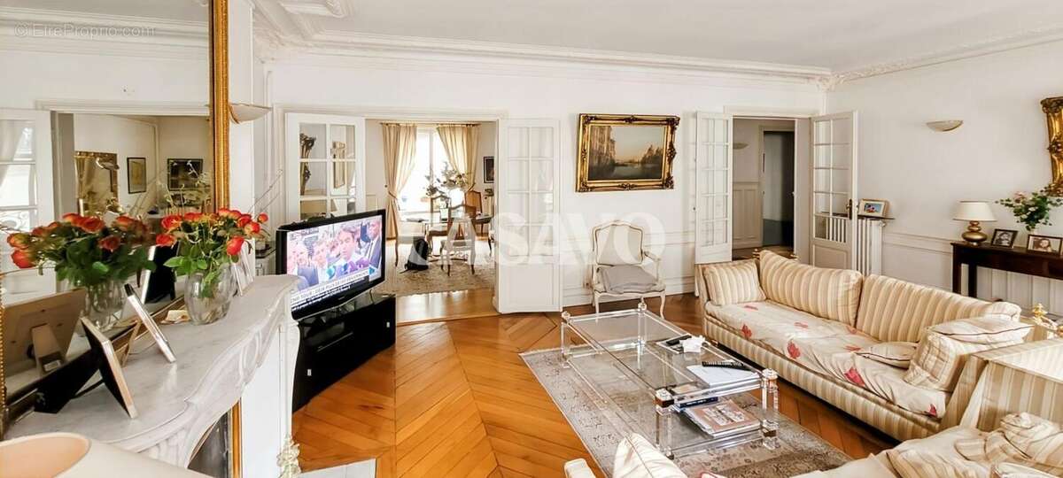 Appartement à PARIS-10E