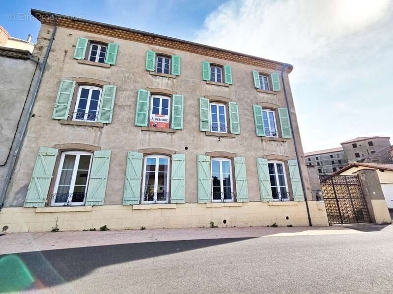 Maison à CUNLHAT