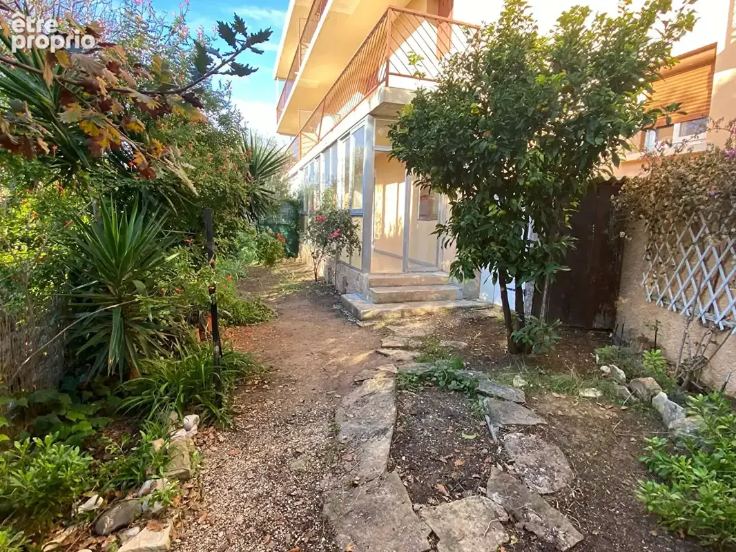 Photo Appartement à Six-Fours-Les-Plages au prix de 190 000€