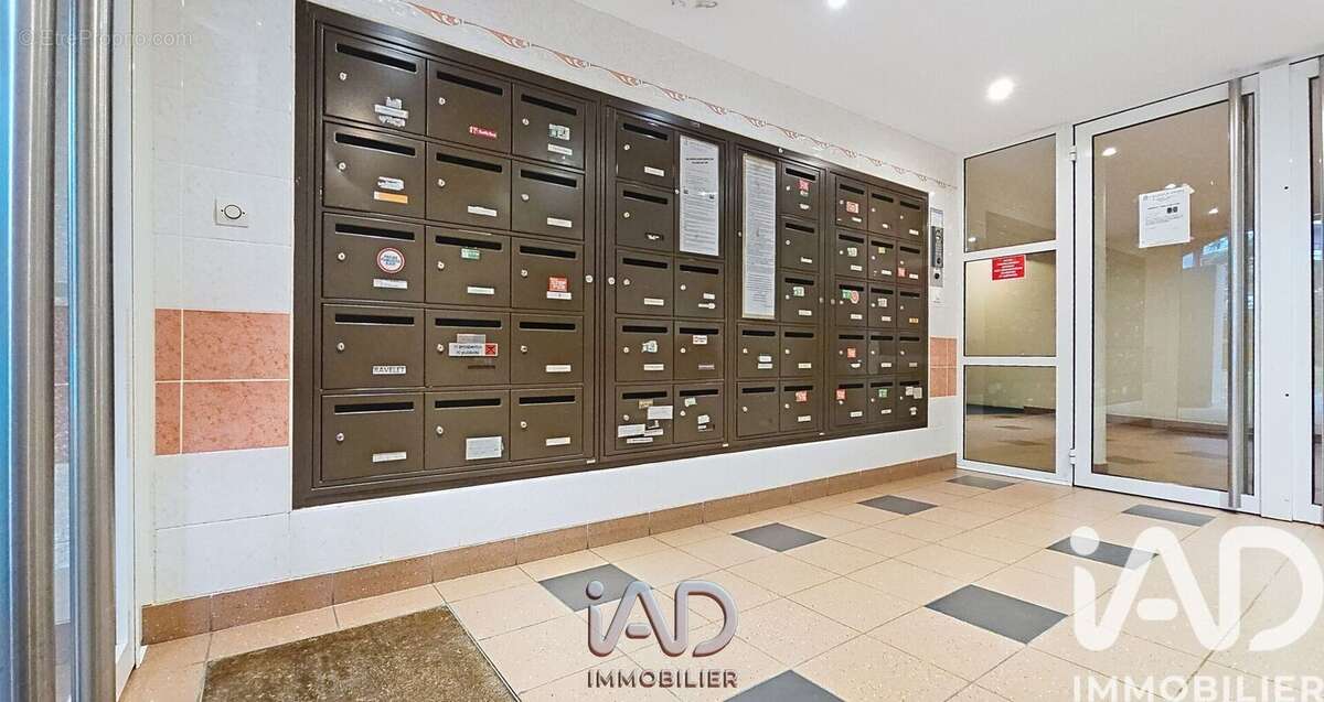 Photo 3 - Appartement à COMBS-LA-VILLE