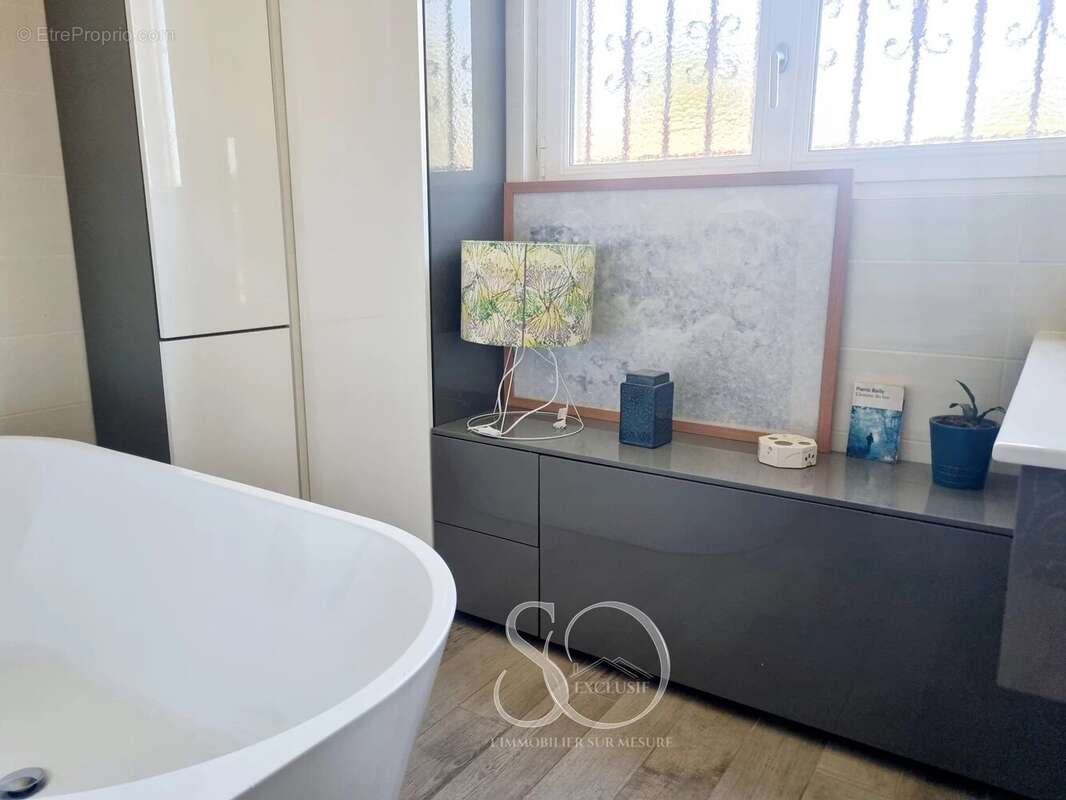 Maison à ROSNY-SUR-SEINE