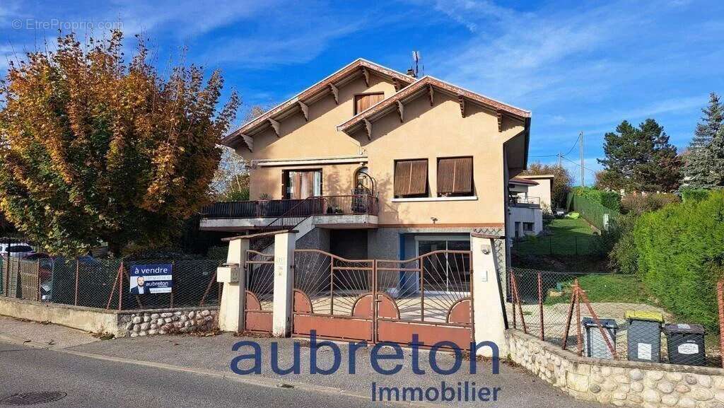 Maison à SAINT-CASSIEN