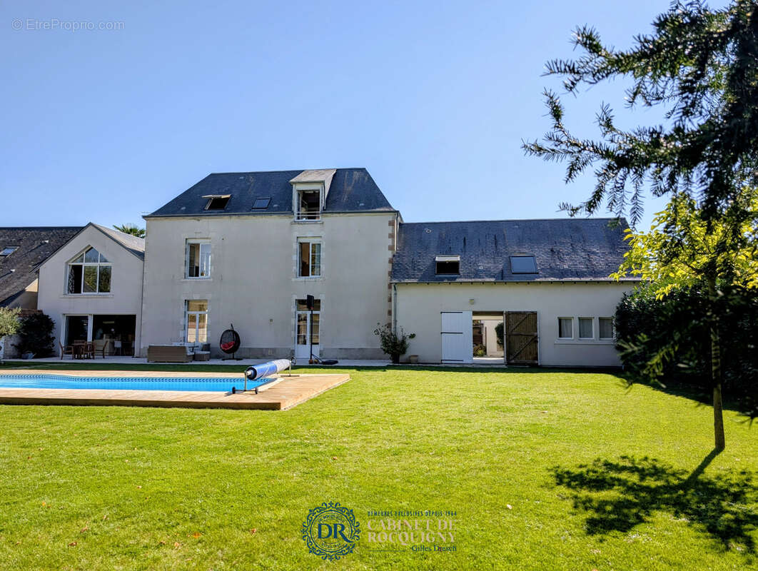 Maison à SAINT-JEAN-DE-BRAYE